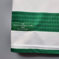 Image 3 of Celtic 1997/99 Home