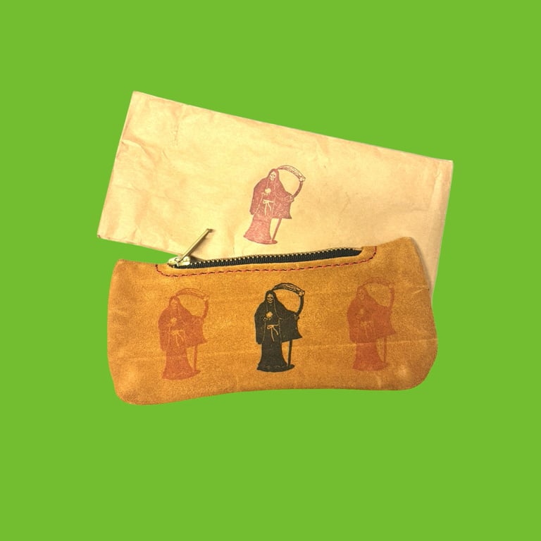 RARE! 1 of 1 OG SANTA MINI (888)