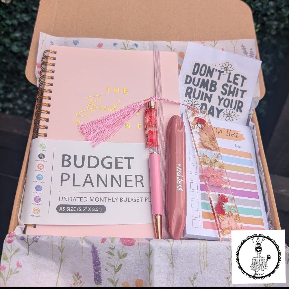 STATIONERY SET: Pink & Pretty