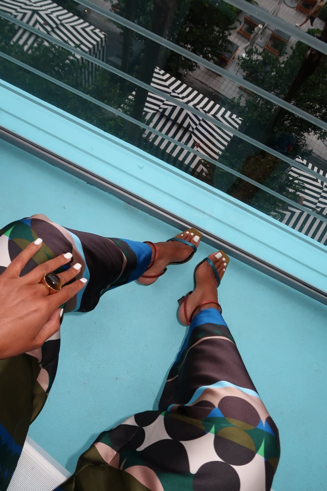 Image of ZARA PRINTED SATIN EFFECT BUTTON UP (M) & PANTS (L)