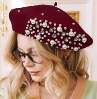 BURGUNDY PEARL BERET 