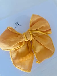 Mustard sailor bow 