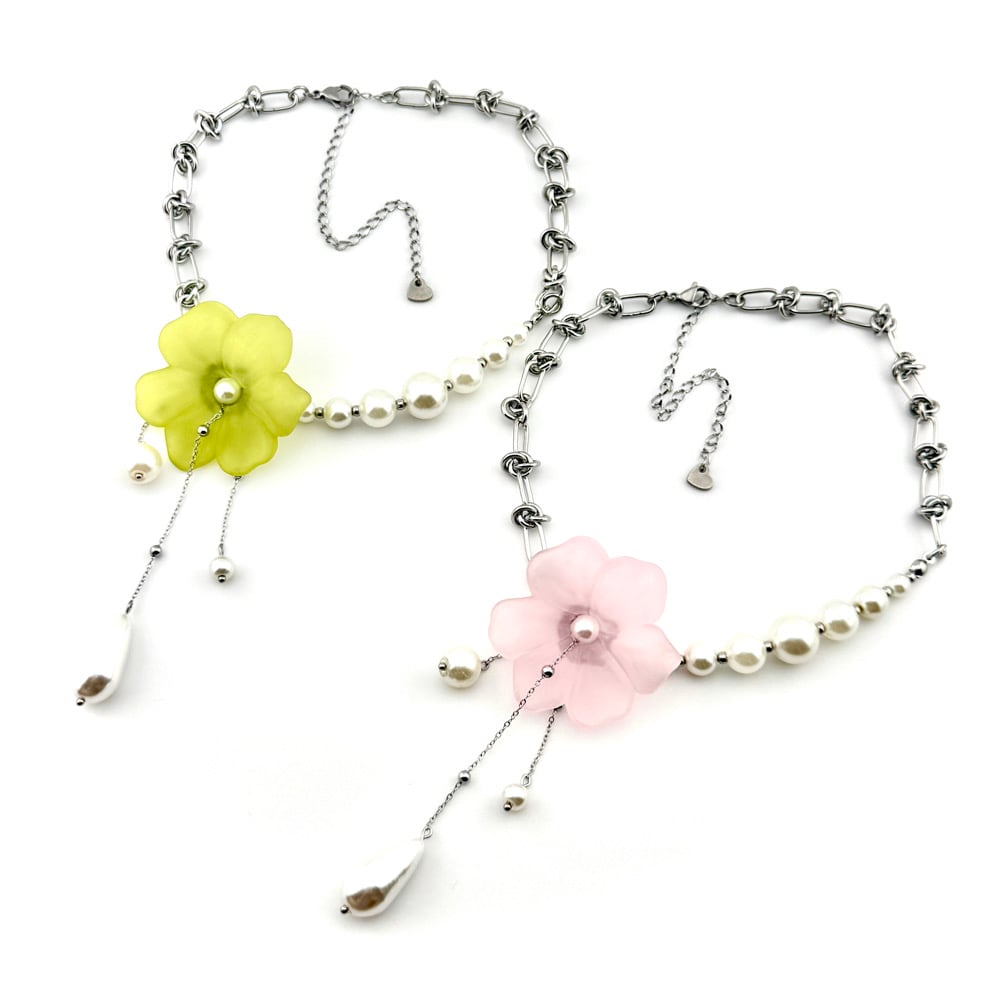 Image of Treasured Flower Necklace
