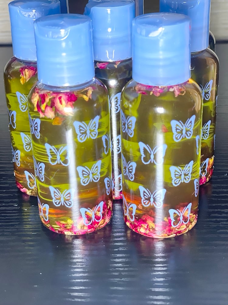 Image of  Rose oil 