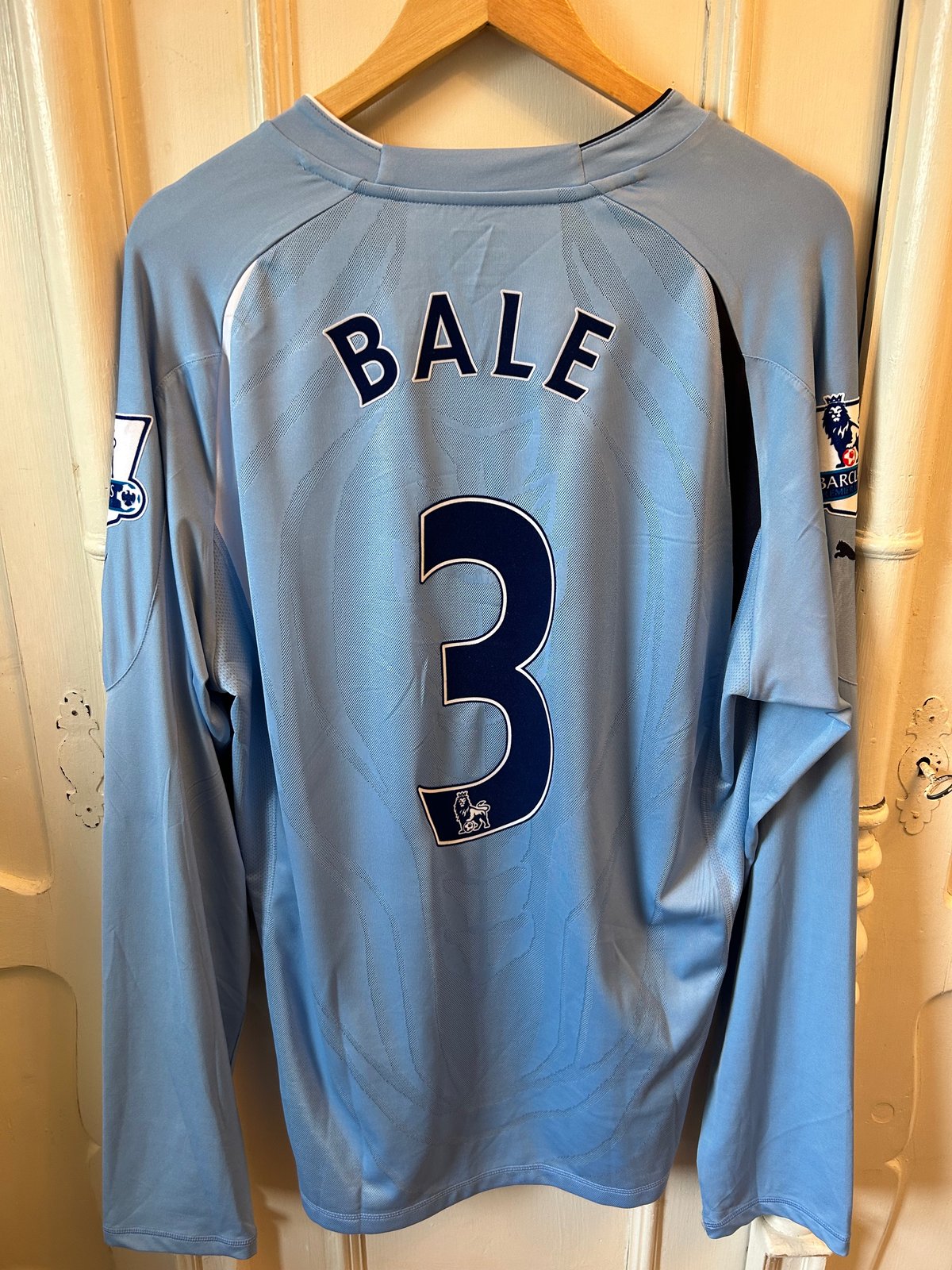 ThreadsOfN17 — Tottenham Hotspur “BALE 3” 2010/11 Match Issue LS