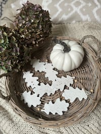 Image 1 of Clay Oak leaf 