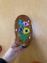 Image 1 of flower plaque