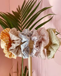 Image 1 of Scrunchies in vichy