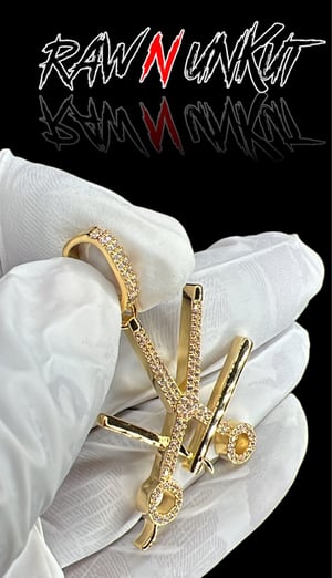 Image of RAW N UNKUT RAZOR & SHEAR PENDANT