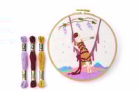 Image 2 of Bastidor Abril encantado