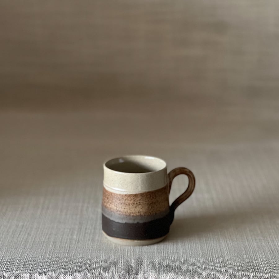 Image of MOUNTAIN PYRAMID MUG 