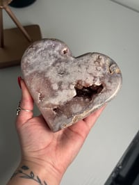 Image 3 of PINK AMETHYST HEART ON CUSTOM ROSE GOLD STAND -BRAZIL-