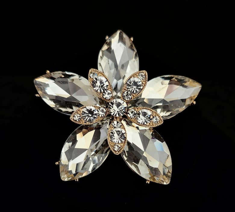 Image of Clear & Gold Flower Brooch 