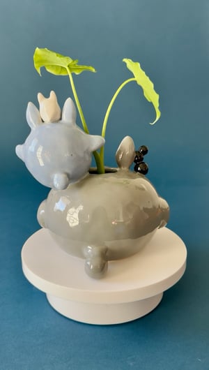 Image of  Guardians of the Plantlet