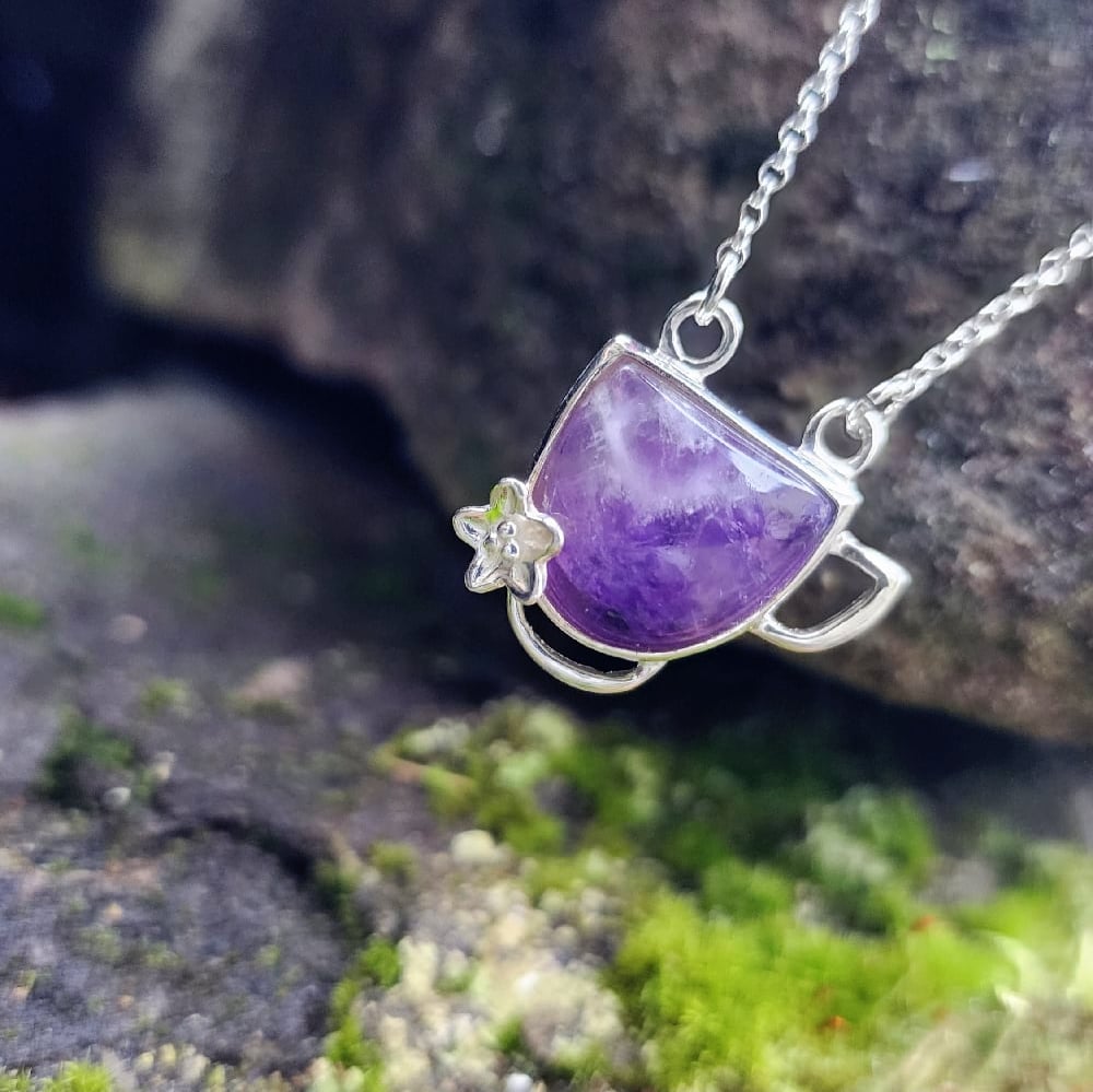 Image of Chevron Amethyst Pendant [Demi] — Serenity's Cup