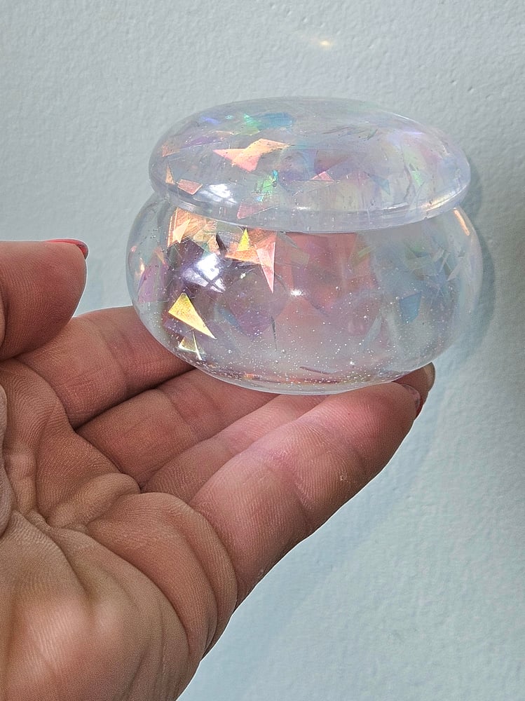 Image of Clearidecent Flakes Smol Round Box