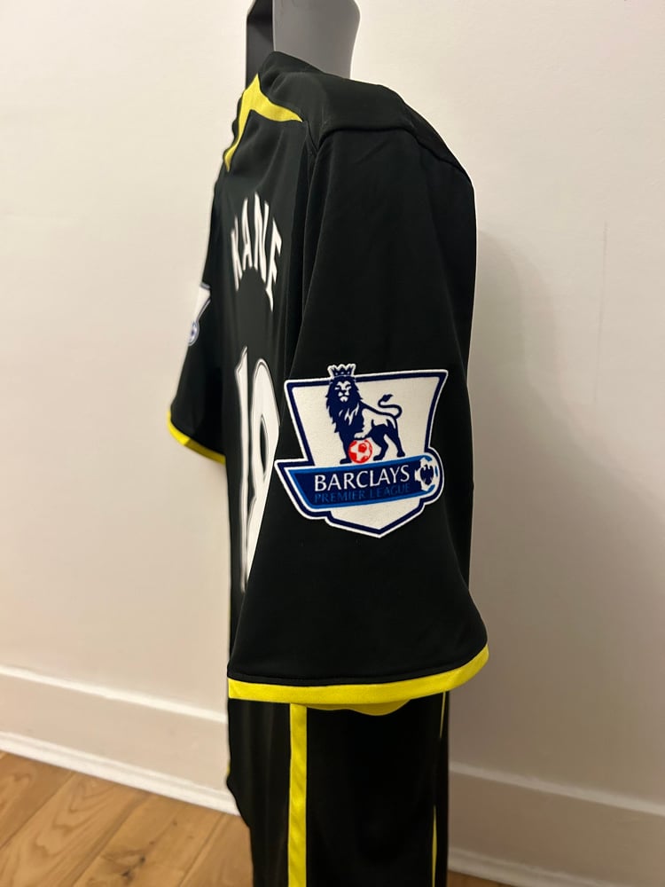 Image of Tottenham Hotspur “KANE 18” 2014/15 Away Shirt + PL patches (L)