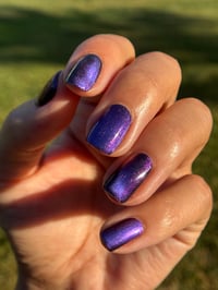 Image 22 of Glisten & Glow Rest in Polish