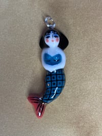 Image 8 of Lil Mermaids - platinum lustre