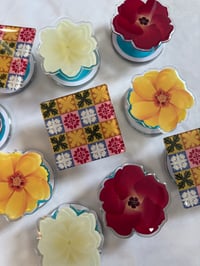 Image 2 of Ilima Magnetic Grippie