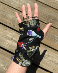 Image 12 of M-T-O Silk Lined Gloves Spooky Prints (Style Slouch Mini)