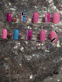 Image 4 of  Cutie on duty short gel press on nails