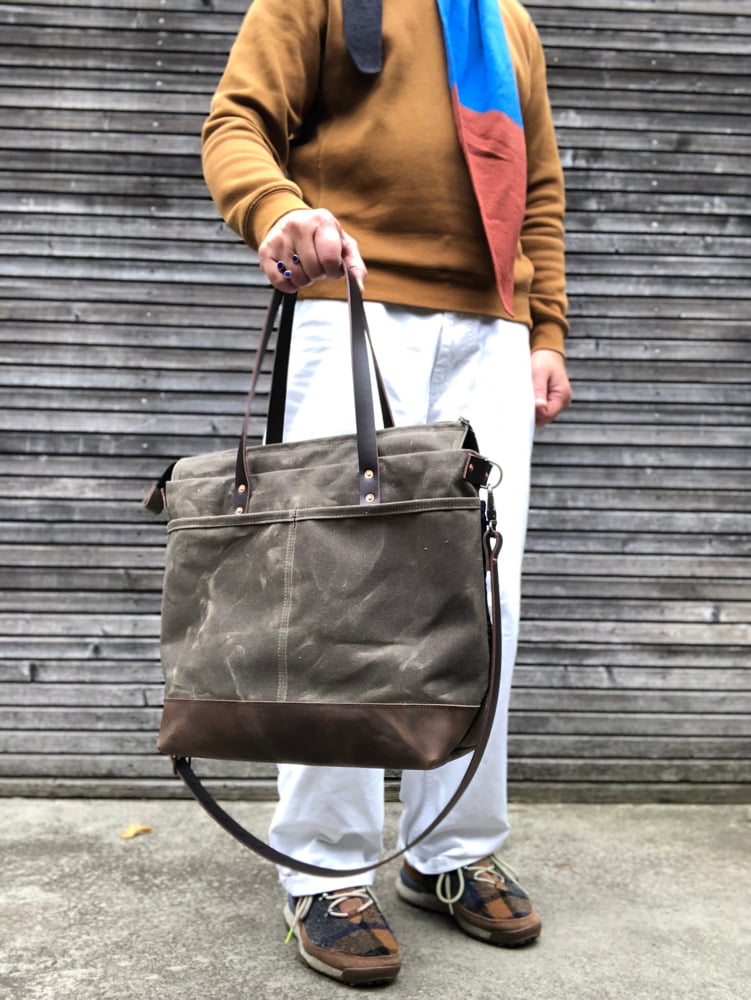 Image of Waxed canvas carryall with handwoven exterior pocket
