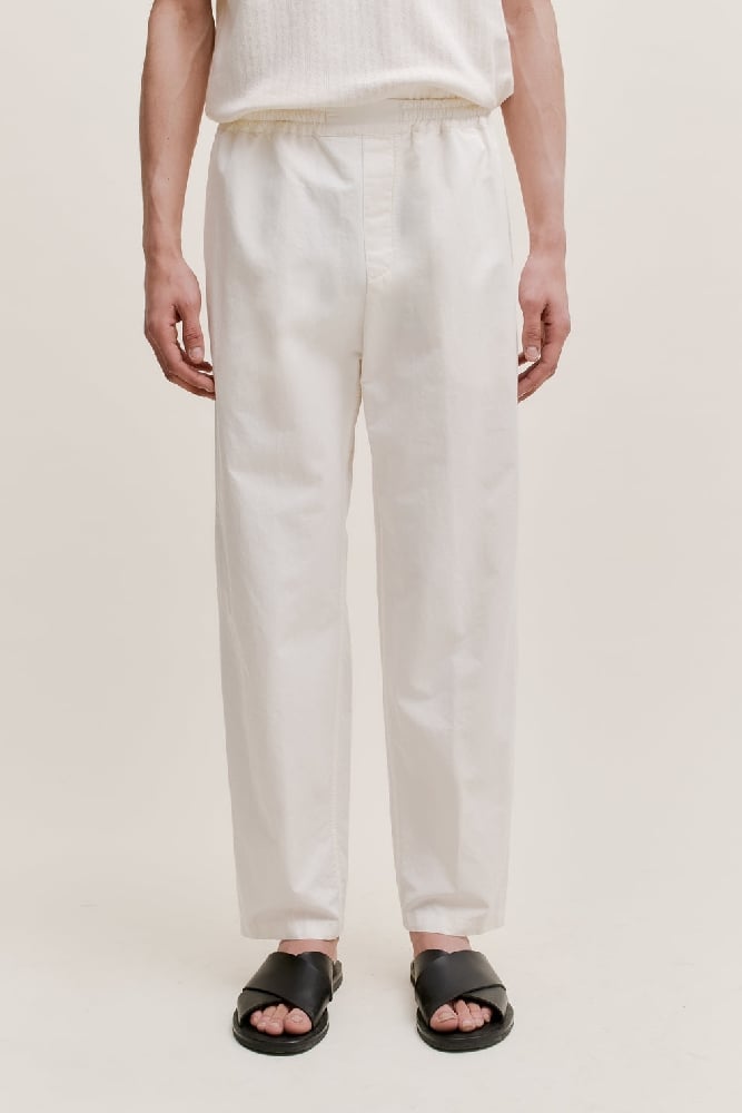 Image of A KIND OF GUISE BANASA PANTS MARSHMELLOW