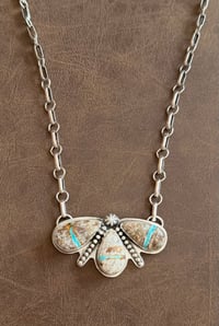 Image 3 of Royston Ribbon 3Stone Necklace 