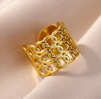 AURÉRO:Golden Chain Link Statement Ring