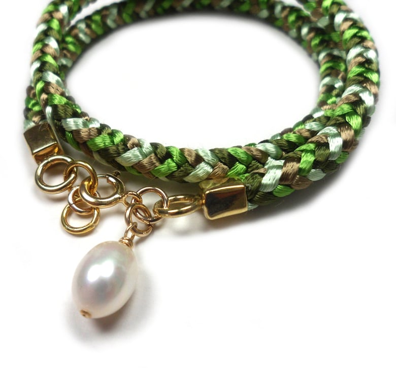 Image of Gull og grønne skoger.... - armbånd med 925S/forgylt 14K - square braided bracelet