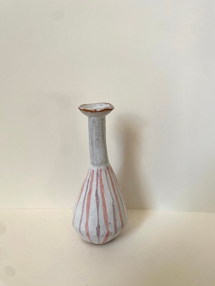 Small bulbous vase Image 2