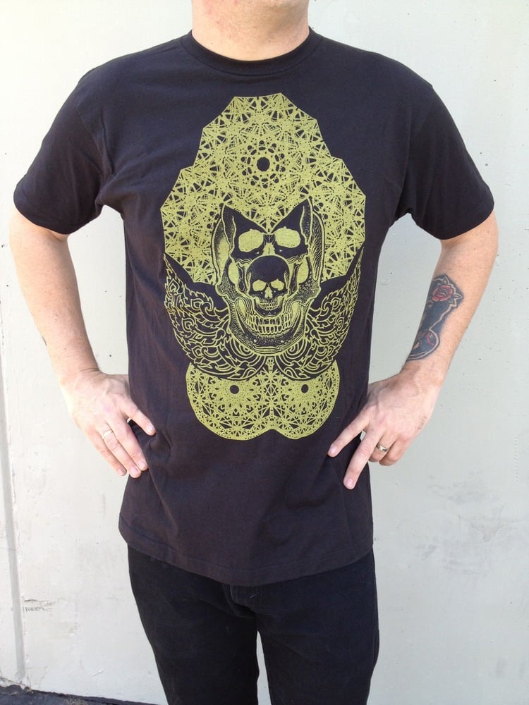 Image of Jondix Shirt Gold on Black