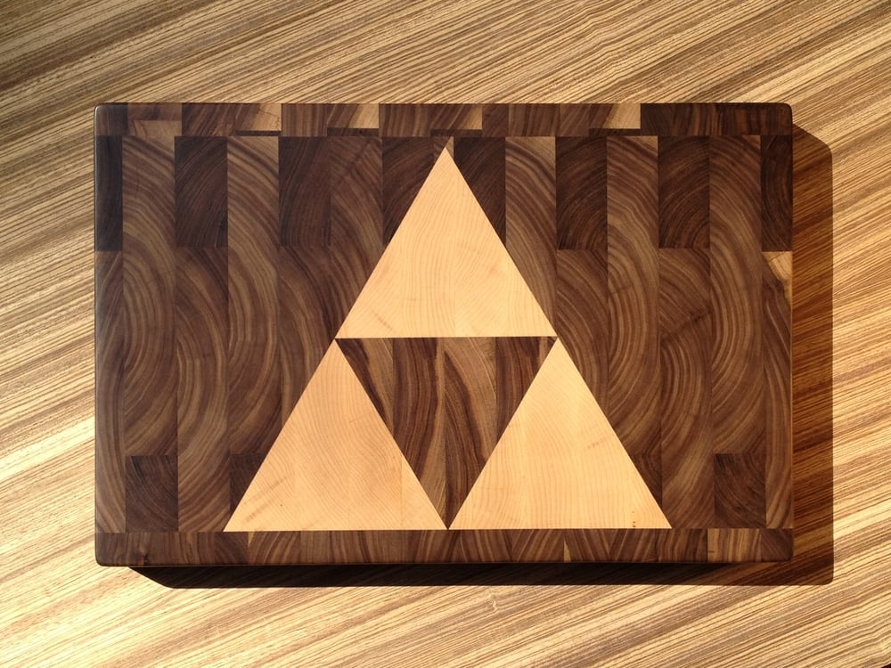 Triforce EndGrain Cutting Board / 1337motif