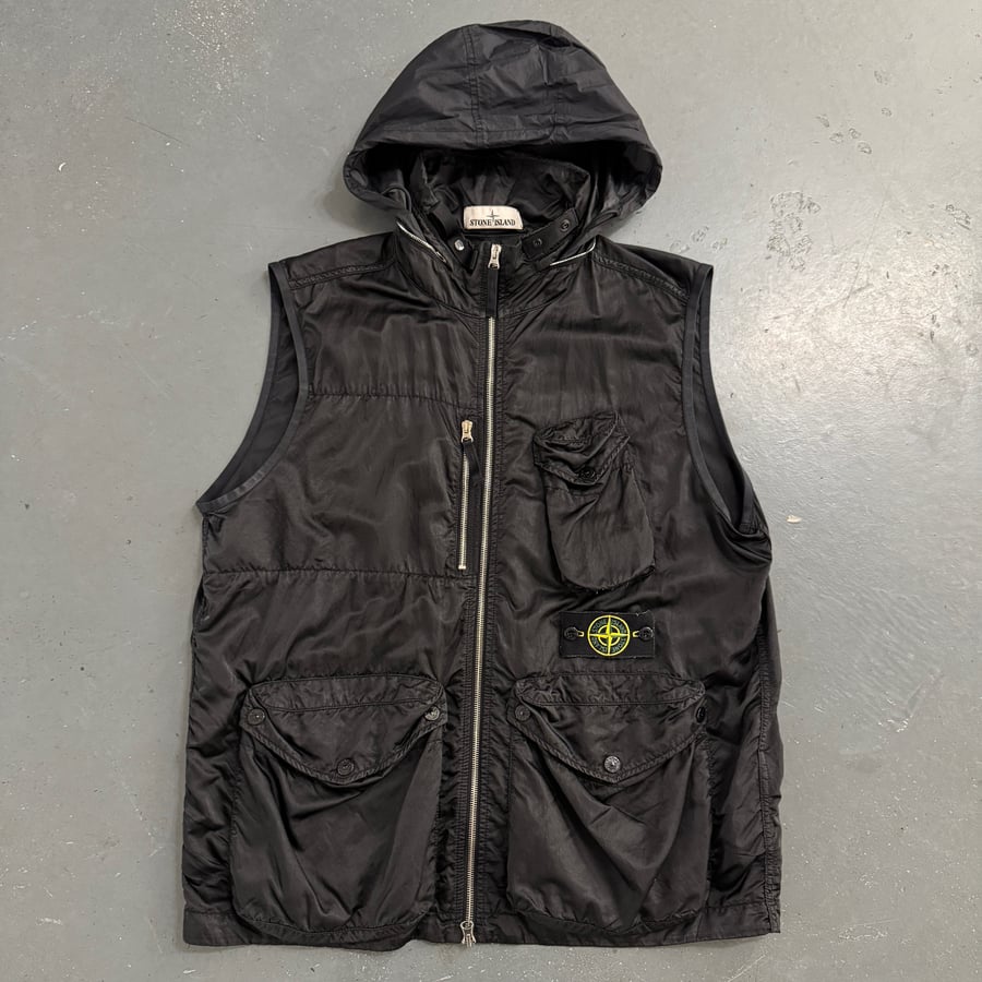 Image of SS 2021 Stone Island Nylon Raso TC Multi Pocket Gilet, Size Large