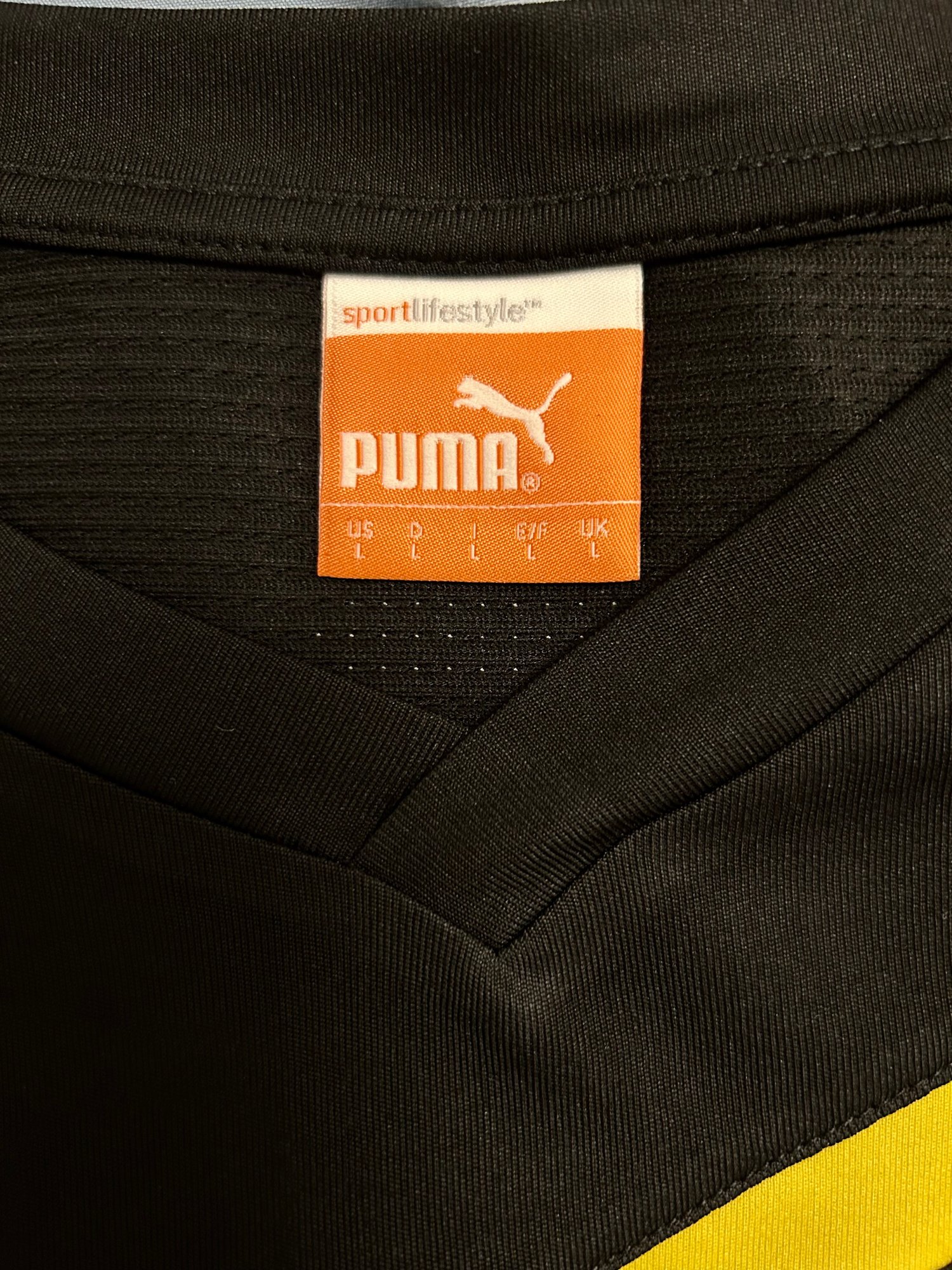 Image of Tottenham Hotspur “MODRIĆ 14” 2011/12 Third Shirt + PL patches (L)