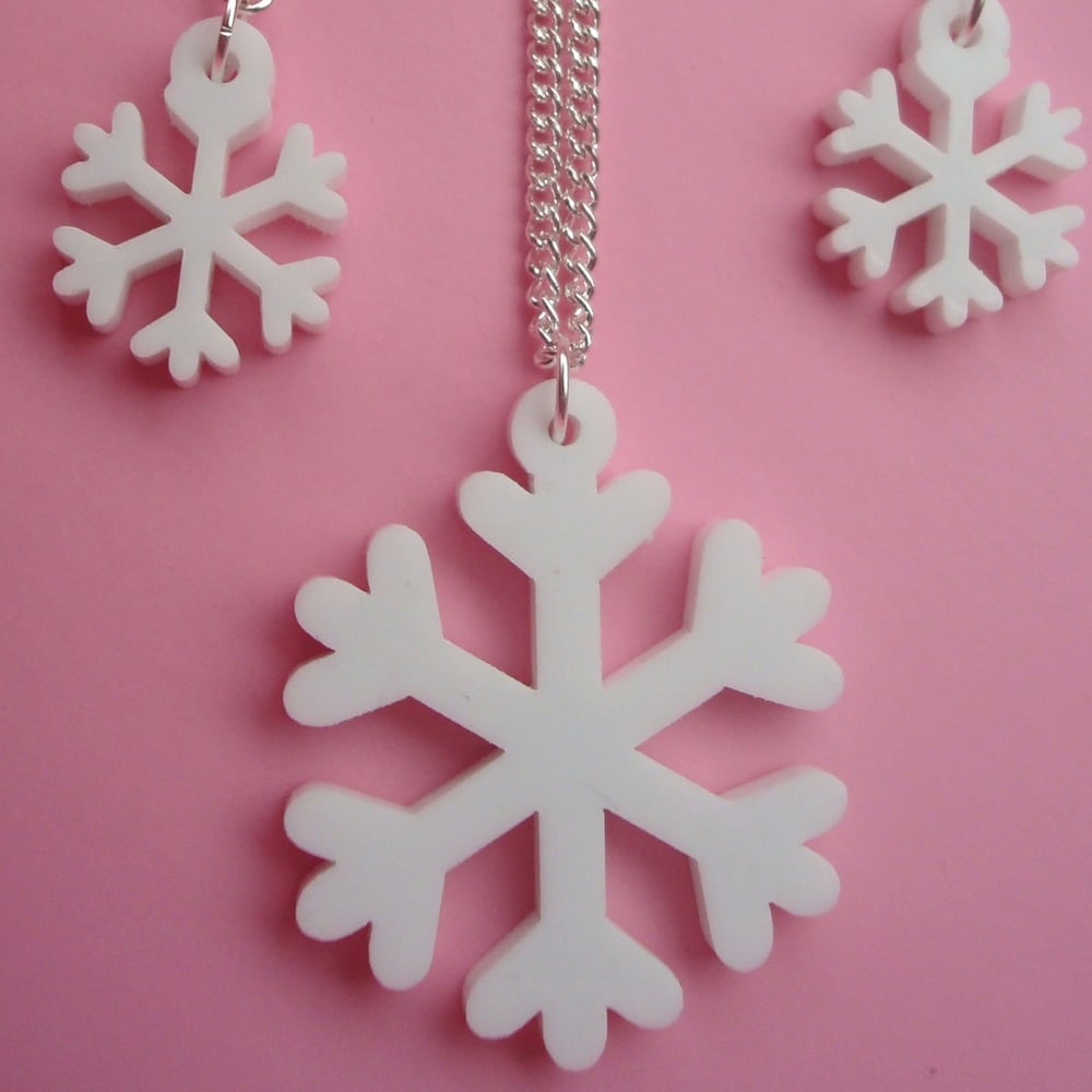 Image of White Snowflake Necklace & Earrings