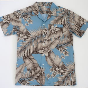 Image of kisses x arrowhead aloha shirt