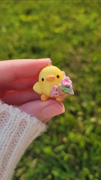 Image 4 of Bomi bouquet charm