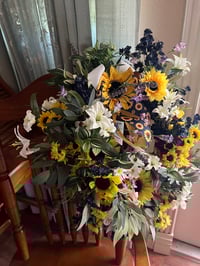 Image 3 of Sunflower wreath, home decor, outdoor indoor wreath 