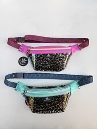 Image 1 of Clear leopard print vinyl fanny pack: Blue & Pink