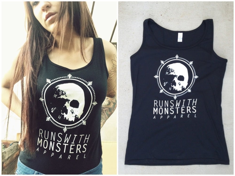 black skull tank top