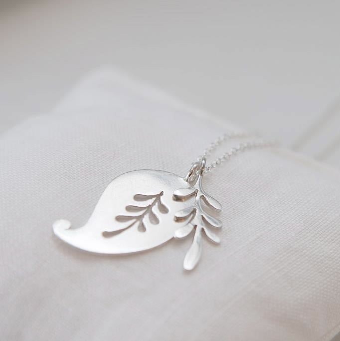 Image of paisley and leaf necklace