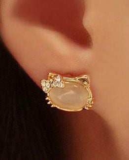 Image of Hello Kitty Crystal Stone Earring's