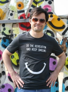 Image of DO THE REVOLUTION AND KEEP SMILING - Männer T-Shirt