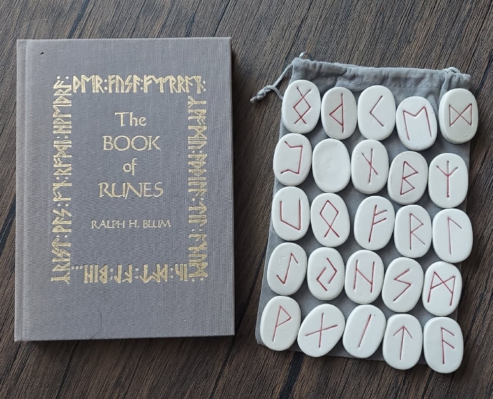The Book of Runes, by Ralph H. Blum – 10th Anniversary Edition (book and stone rune set)