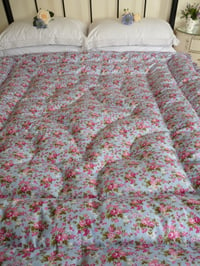 Image 2 of Beatrice In Blue Piped Edge Eiderdown