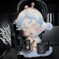 Image 4 of SKULLPANDA The Paradox (Secret Rare)