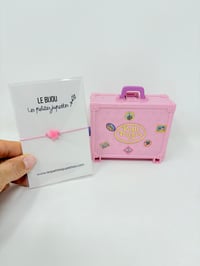 Image 2 of Ensemble bracelet et Polly Pocket La Valise Paris