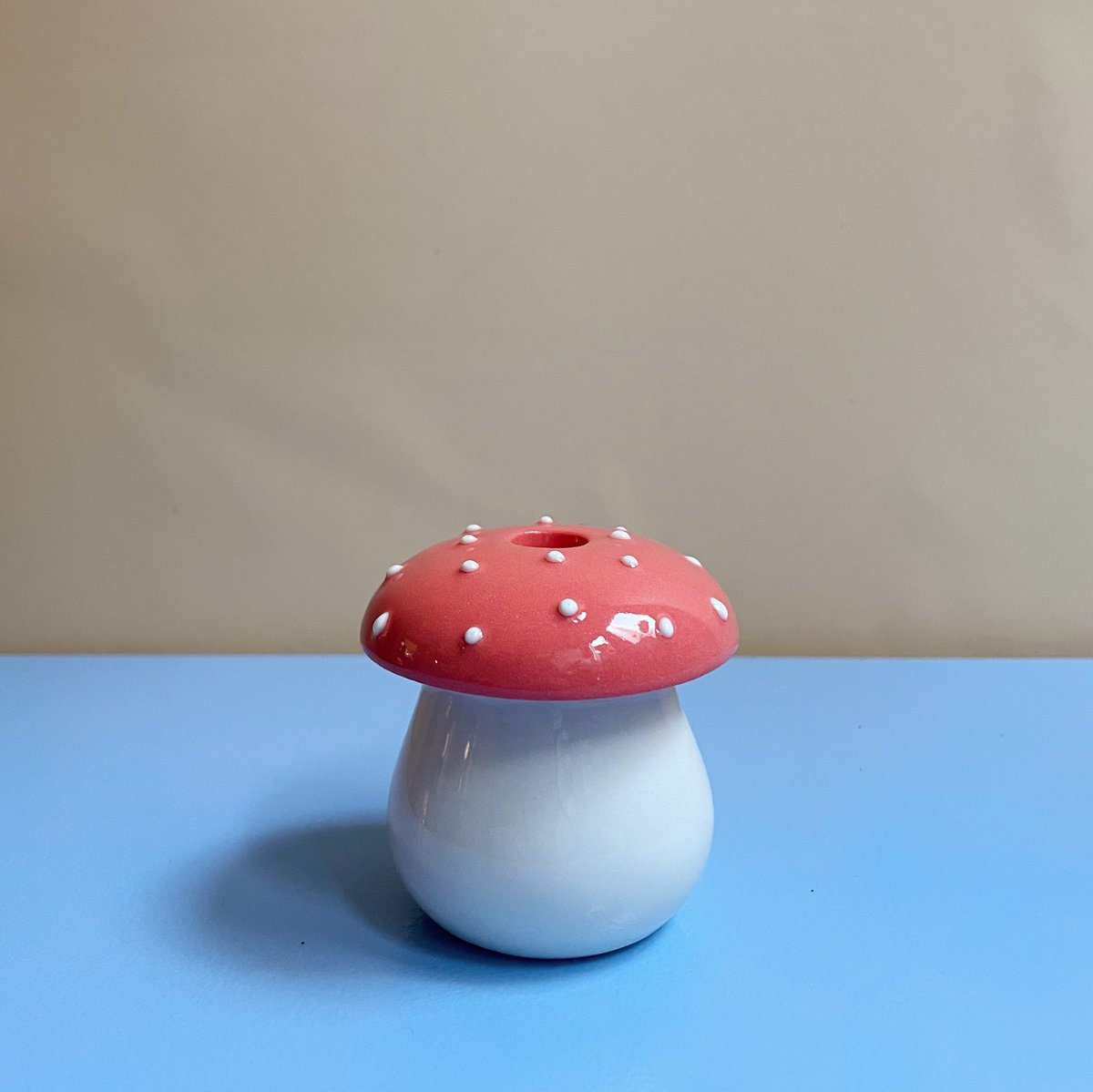 Image of Mushroom - candlestick / coral red 